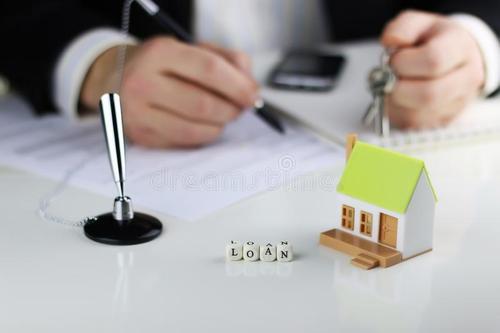 房產經紀人入門指南 從新手到專業，教你快速成長